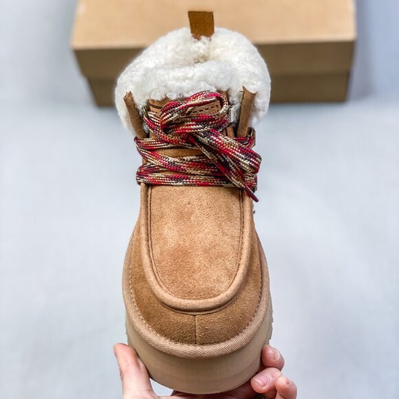 UGG Womens Funkarra Cabin Cuff Slipper - Picture 2 of 6